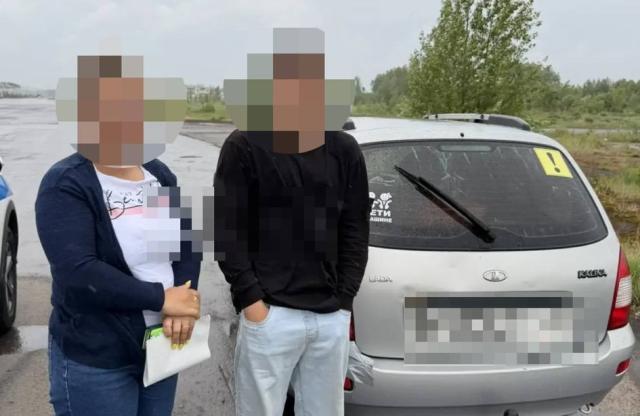 В Уфе задержали 15-летнего подростка за рулем «Лады» В Уфе задержали 15-летнего подростка за рулем «Лады»