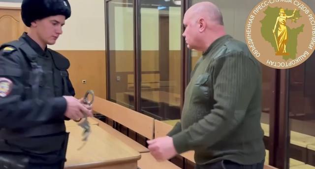 Бывшему военкому в Уфе вынесли приговор за мошенничество на 12 млн рублей