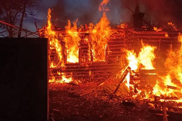 За ночь пожары в Башкирии унесли жизни мужчины и женщины