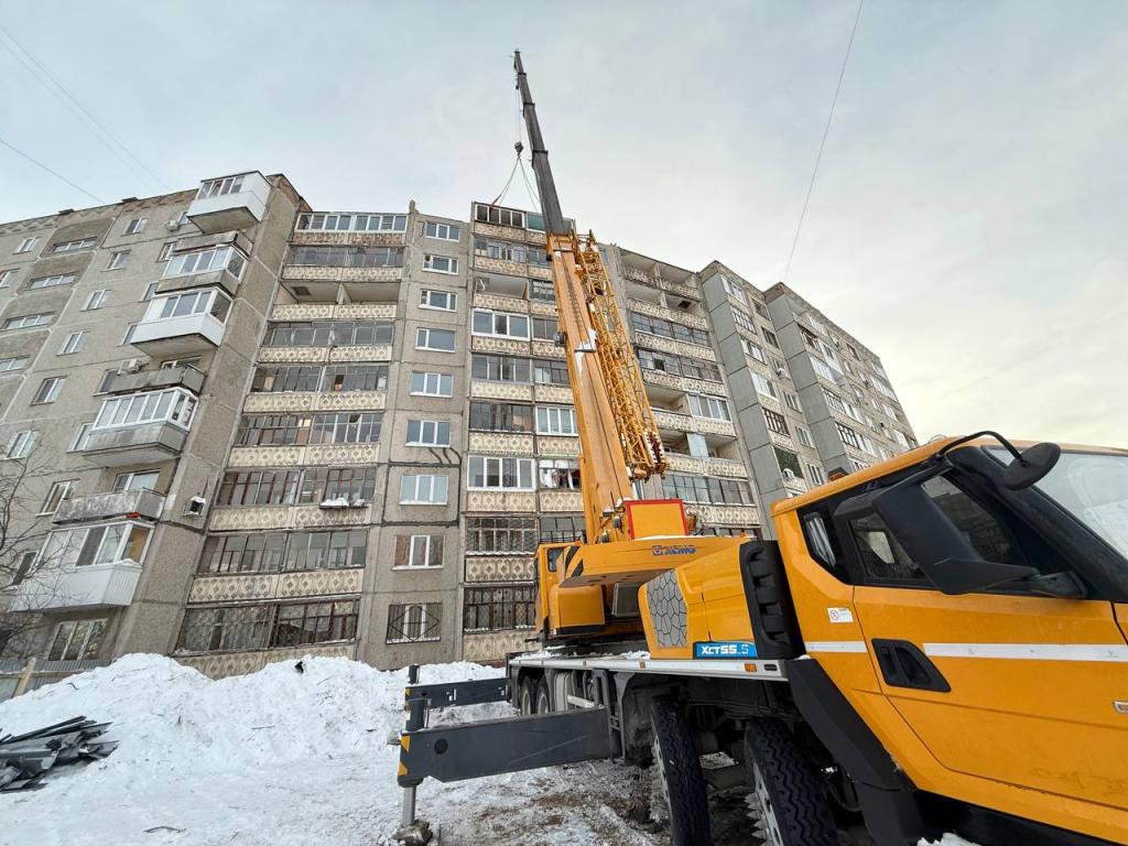 В Уфе начался демонтаж аварийного подъезда многоэтажки на Маршала Жукова