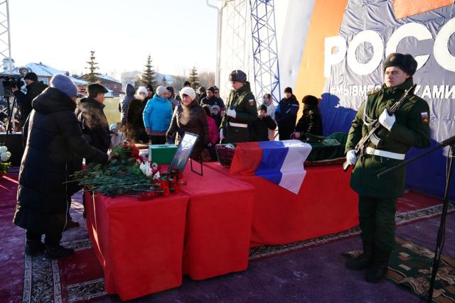 В Башкирии простились с бойцом Фанисом Хусаиновым, угнавшим БТР противника — фоторепортаж