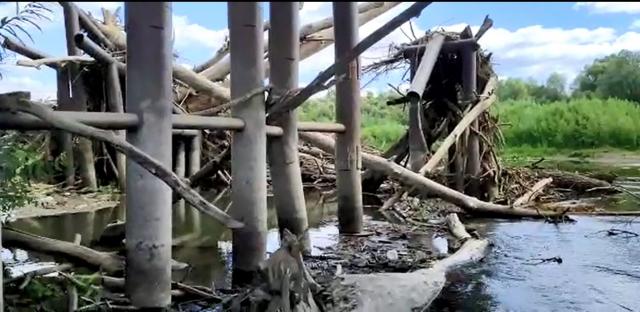 В Башкирии на реке Зилим может разрушиться единственный на 100 км вокруг мост 