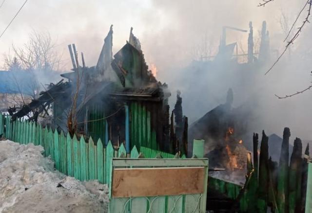 В Благовещенском районе в пожаре погибли два человека