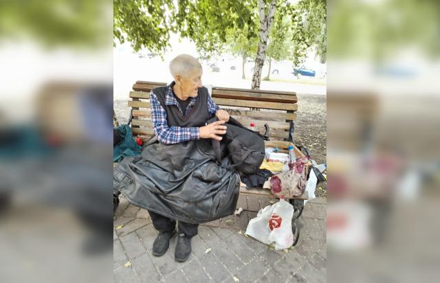 В Уфе дедушку выгнали на улицу