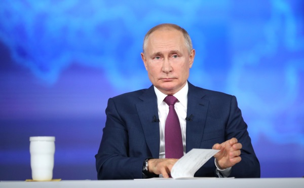 Радий Хабиров поздравил Владимира Путина с днем рождения