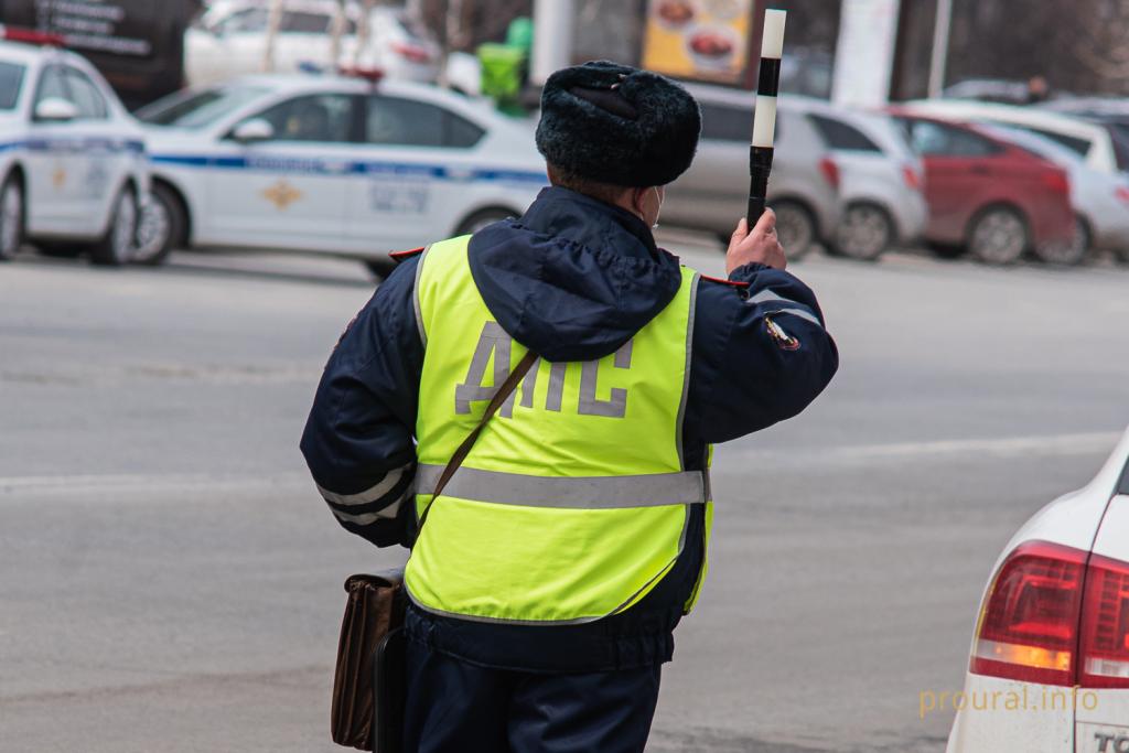 Судебные приставы заставили уфимку оплатить 60 штрафов ГИБДД