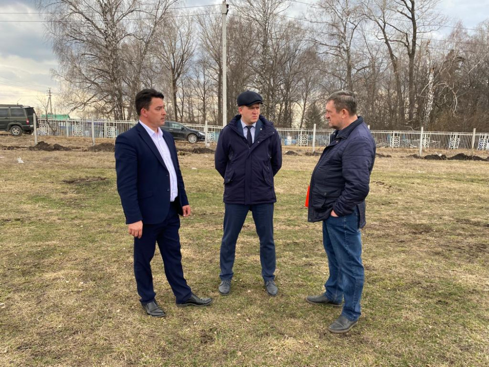 В селе Аскино выполнили планировку стадиона