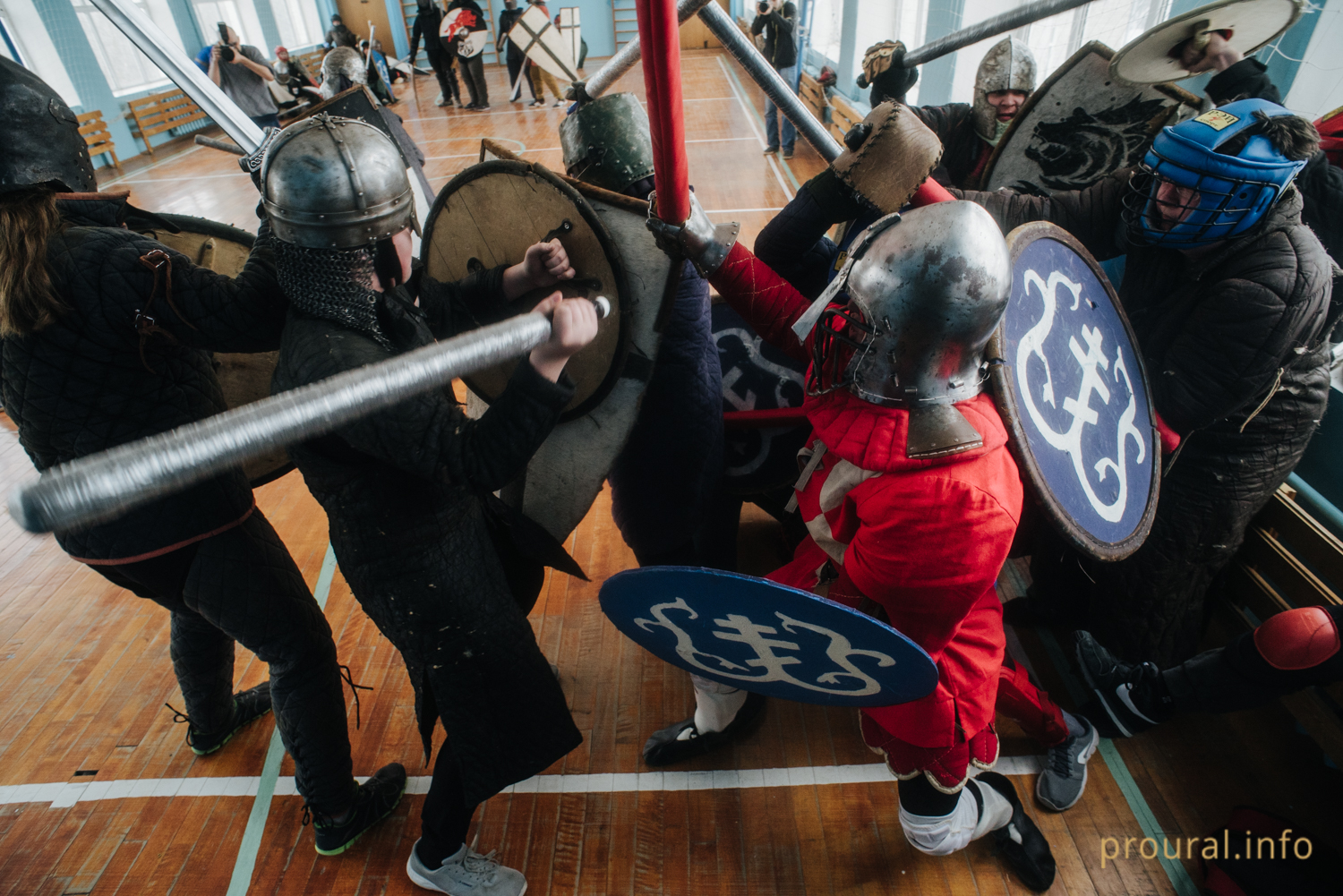 Огнем и мечом: в Уфе становятся популярными клубы исторической реконструкции