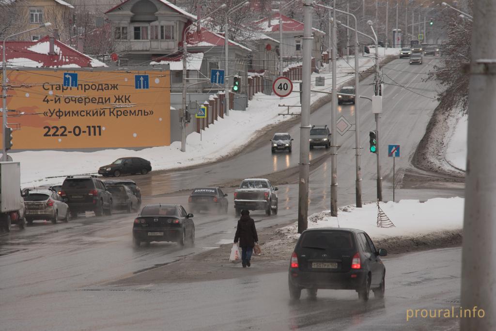 В Уфе снова запретили въезд грузового транспорта