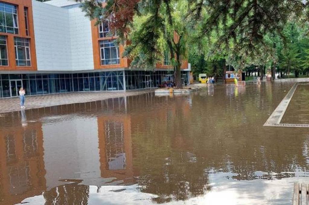 В Уфе выявили нарушения при обслуживании «ливневок»