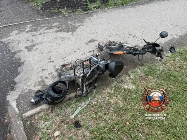 Легковушка в Уфе сбила мужчину на электровелосипеде