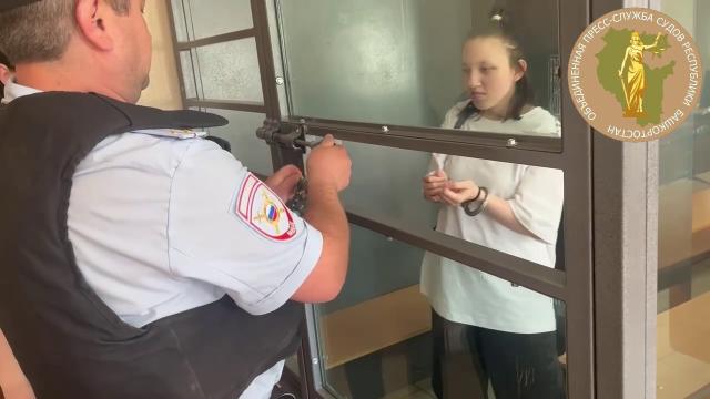 20-летняя девушка из Нижневартовска ограбила дом в Башкирии по указке мошенников 20-летняя девушка из Нижневартовска ограбила дом в Башкирии по указке мошенников