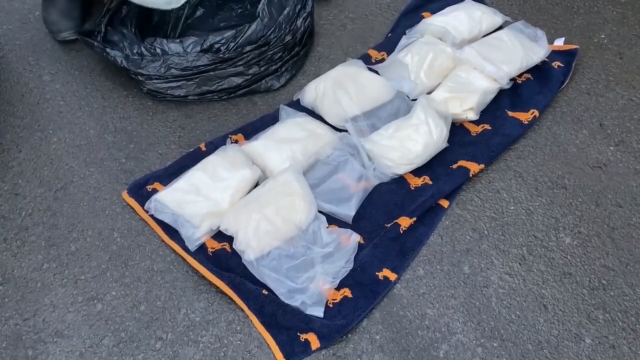 Видео: в Татарстане задержали наркодилера, везшего в Уфу 13 кг запрещенных веществ