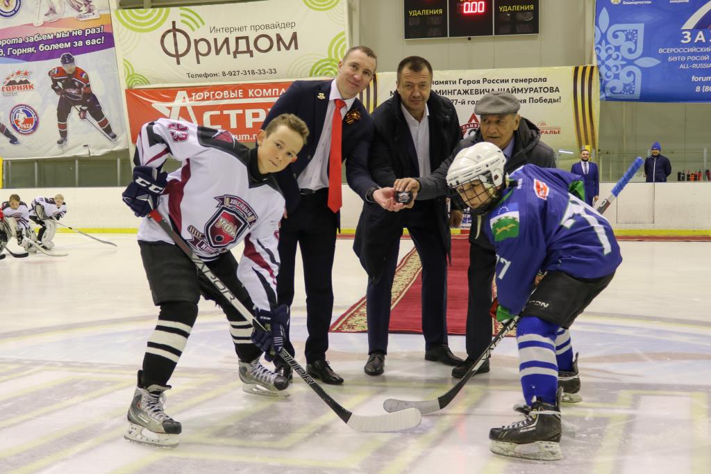 Хоккейный турнир стартовал в Ледовом дворце «Ирандык» в Сибае