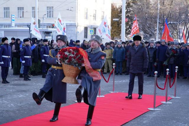Глава Башкирии Радий Хабиров почтил память воинов-интернационалистов
