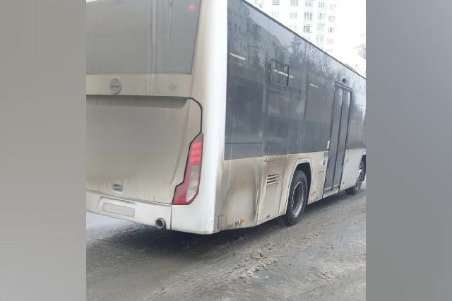 «Автобус выглядит так, словно по макушку в болото заехал»: уфимцев не устраивает состояние общественного транспорта