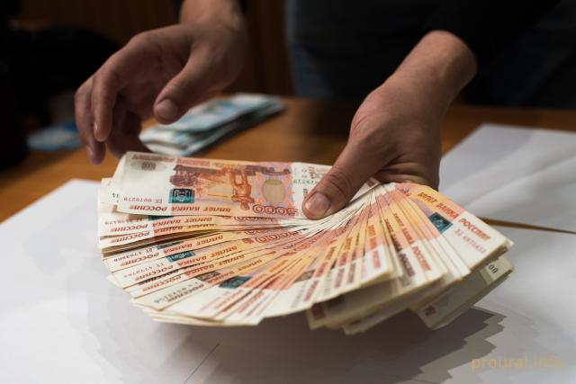 В Башкирии бывший полицейский и его сообщник обманули предпринимателя на 12,5 млн рублей