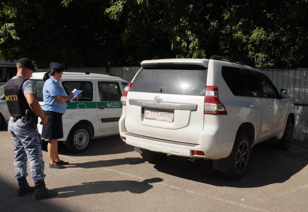 У родственников экс-инспектора ГИБДД из Башкирии, создавшего преступную ОПГ, конфисковали имущество