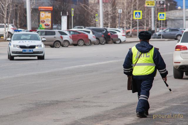 В Уфе осудили женщину, покусавшую сотрудника ГИБДД