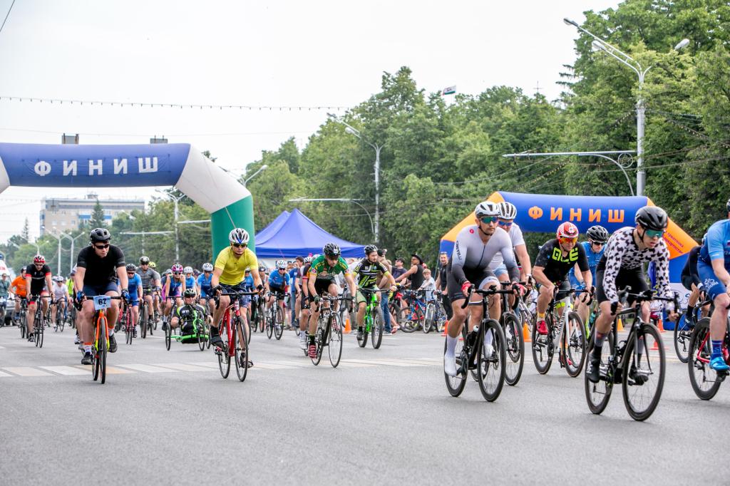 Фоторепортаж: в Уфе прошла «Гонка 1000 велосипедистов»