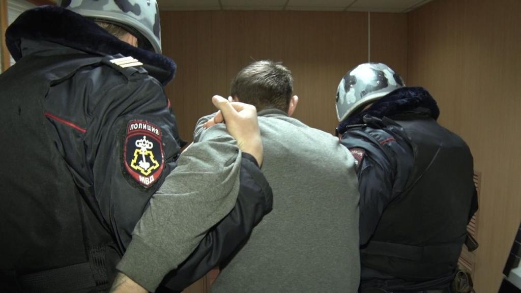 Полицейские нашли подозреваемого в нападении на банк в Уфе