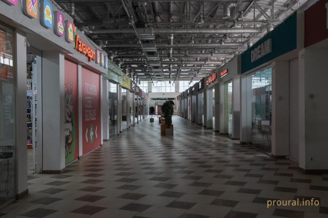 Из крупного ТЦ в Уфе эвакуировали 500 человек