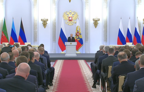 «За нами правда! За нами Россия!»: Владимир Путин выступил с обращением к россиянам 