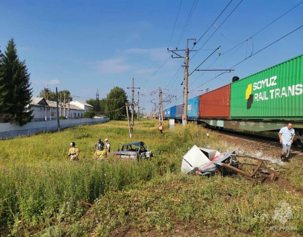 В Башкирии женщина погибла в аварии с поездом 