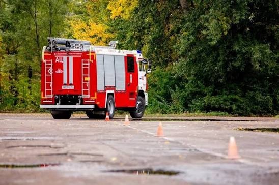 БПЛА попал в жилой дом в микрорайоне Затон в Уфе