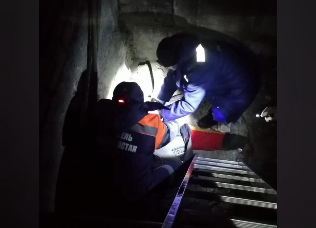 Спасатели Башкирии вытащили мужчину из подвала