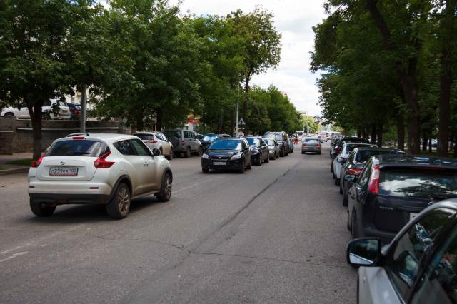 В Уфе презентовали автоматическую систему, штрафующую любителей парковаться на газонах