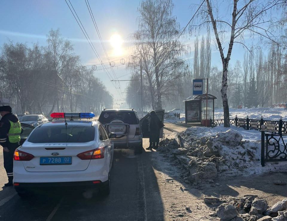 В Стерлитамаке женщина попала под колеса внедорожника