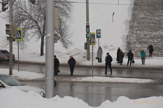 Половина уфимцев поддерживает упрощение трудоустройства несовершеннолетних