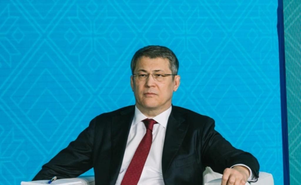 Радий Хабиров рекомендовал чиновникам обойтись без корпоративов