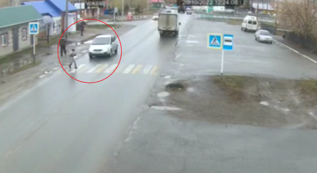 Видео: в Башкирии третьеклассник попал под колеса иномарки