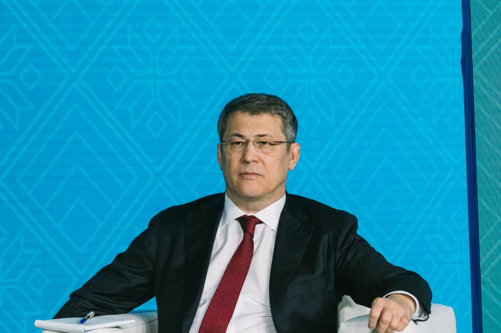 Радий Хабиров ответит на вопросы жителей республики на Прямой линии
