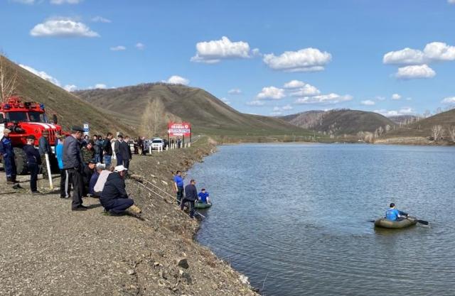 В Башкирии из-за ДТП на водохранилище 10 детей остались без мам