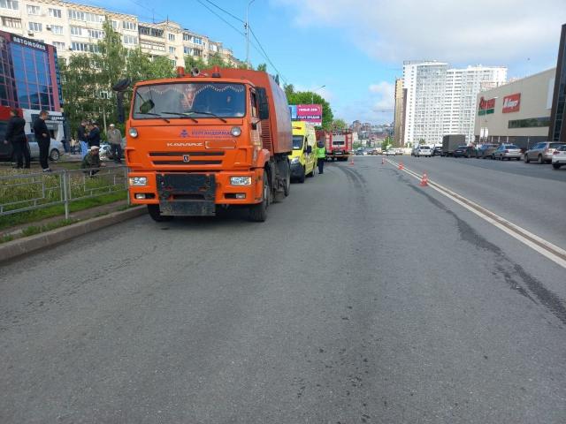 В Уфе пожилой пешеход оказался под колесами КамАЗа