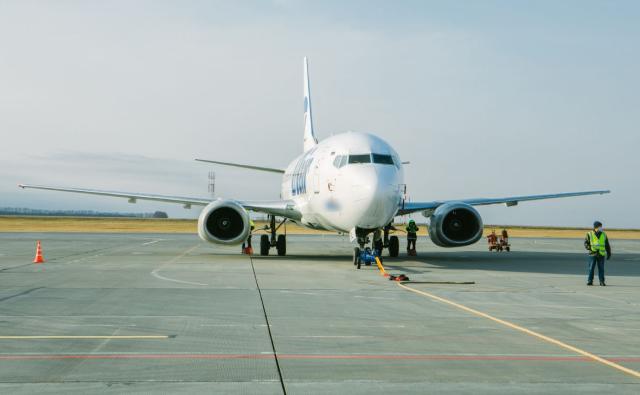 Самолет Уфа — Ереван срочно развернули из-за отказа оборудования в салоне