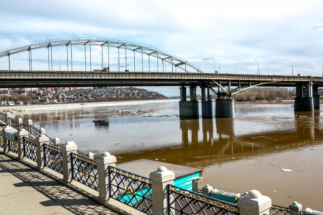 Под Бельским мостом в Уфе нашли изувеченного парня