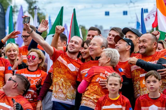 Денис Назаров пригласил любителей спорта к участию в Уфимском международном марафоне