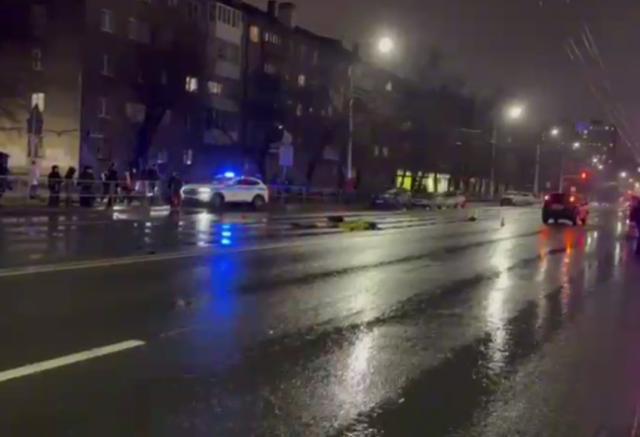 В Уфе два Nissan насмерть сбили стоявшую посреди дороги женщину