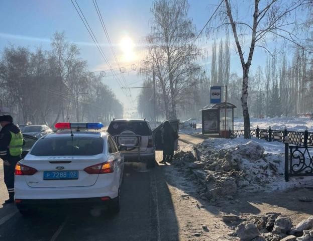 В Стерлитамаке женщина попала под колеса внедорожника
