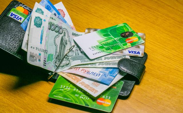 Суд обязал жительницу Омска вернуть ₽1,6 млн жертве мошенников из Уфы