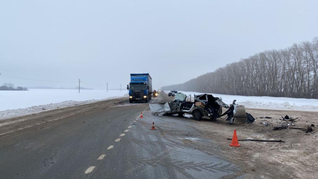 Появились подробности страшного ДТП с фурой и двумя легковушками в Башкирии
