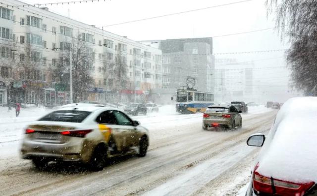 В Башкирии примут закон о 25-процентной квоте для таксистов на иномарках