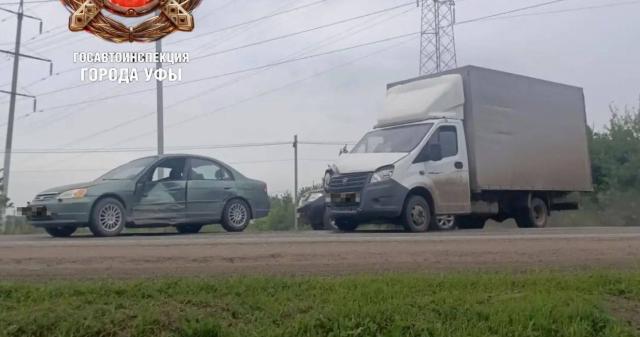 86-летний водитель иномарки пострадал в аварии в Уфе