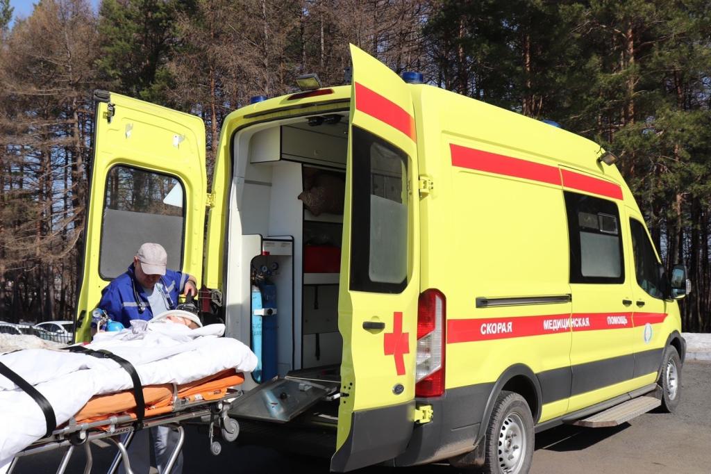 Мальчик из Башкирии, на которого родственник накинулся с топором, пришел в себя