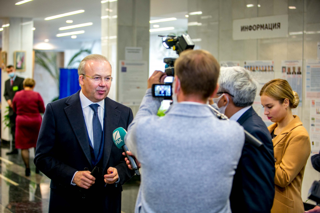Назаров РБК.jpg Назаров РБК.jpg